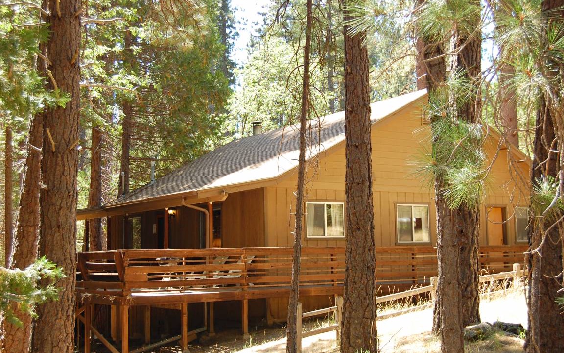 North Wawona Cabin | 103 m² Cabin ∙ 3 bedrooms ∙ 8 guests