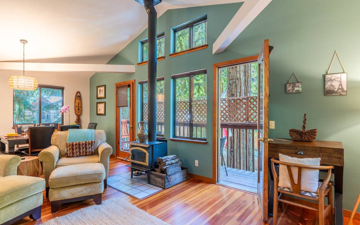Guerneville House | 104 m² House ∙ 2 bedrooms ∙ 4 guests