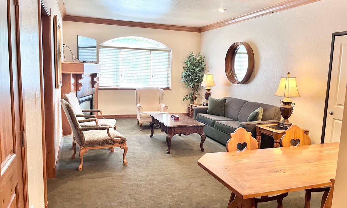 Midway Villa | 1085 | Alpine King Villa | Near Wasatch State Park