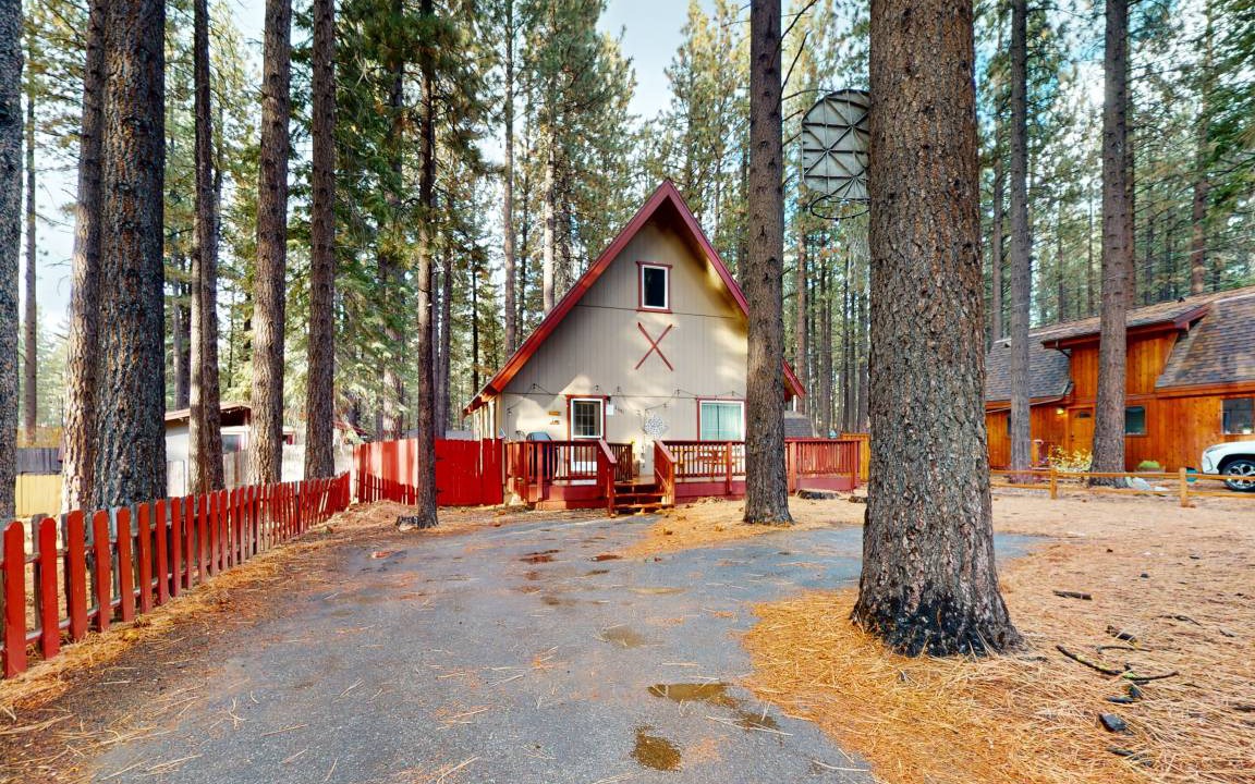 Black Bart Cabin | 110 m² Cabin ∙ 3 bedrooms ∙ 6 guests