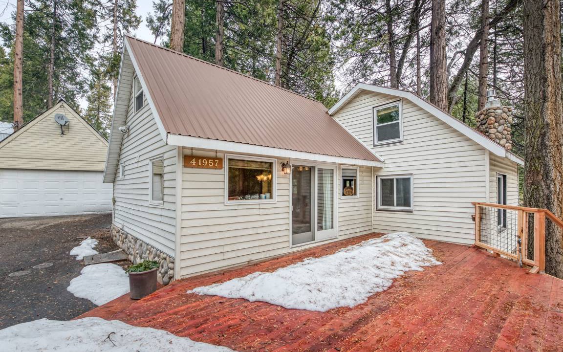 West Village Cabin | 113 m² Cabin ∙ 2 bedrooms ∙ 8 guests
