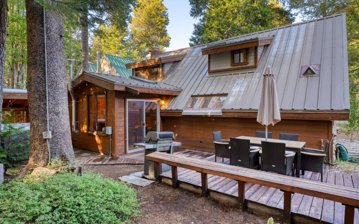 Tahoma House | 135 m² House ∙ 3 bedrooms ∙ 6 guests