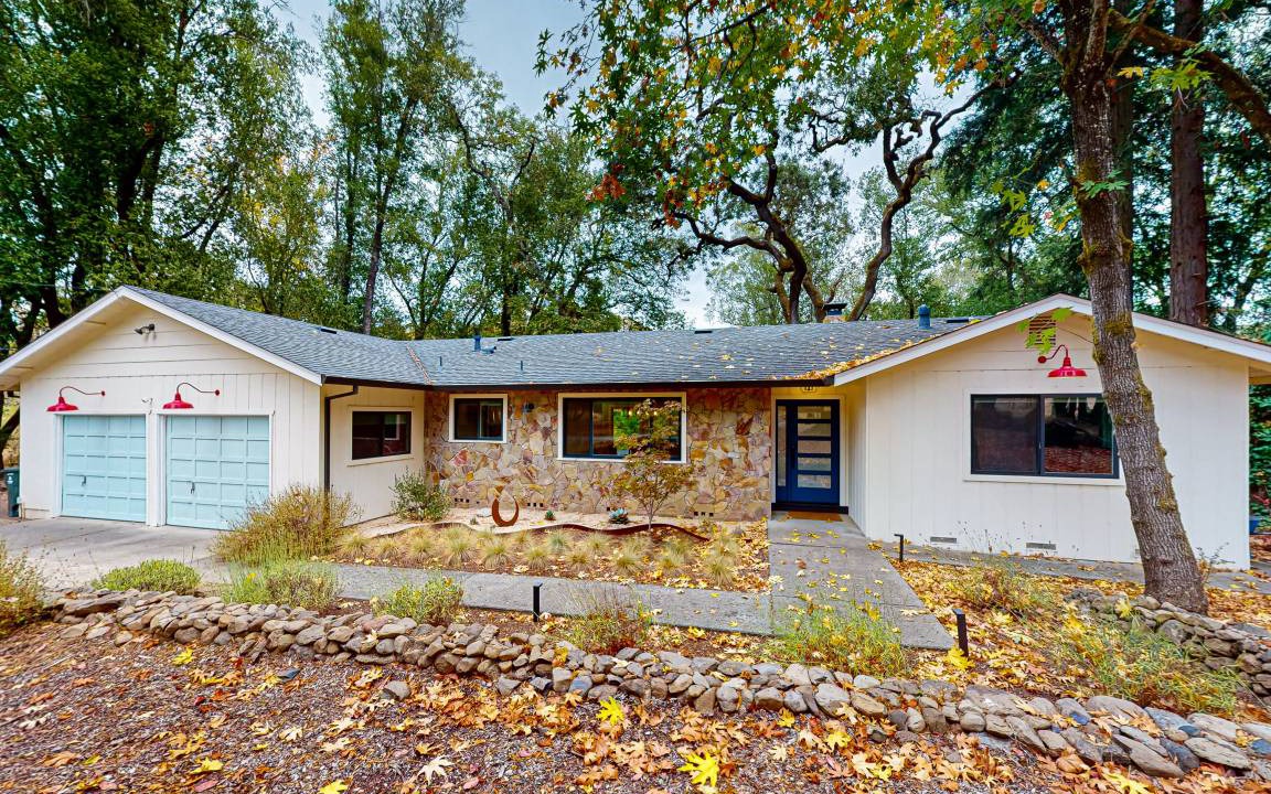 Glen Ellen House | 159 m² House ∙ 3 bedrooms ∙ 6 guests