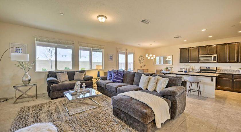 Visalia House | 176 m² House ∙ 3 bedrooms ∙ 6 guests