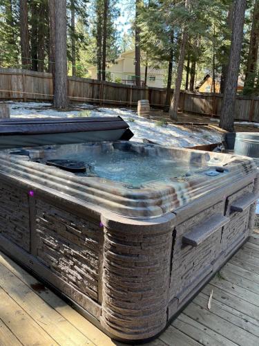 Country Club Estates House | 1760T Thunderbird Cabin