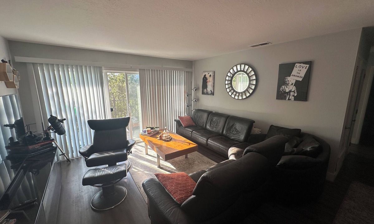 San Rafael Condo | 2-bedroom condo in welcoming Terra Linda. Serene & convenient, fully equipped.