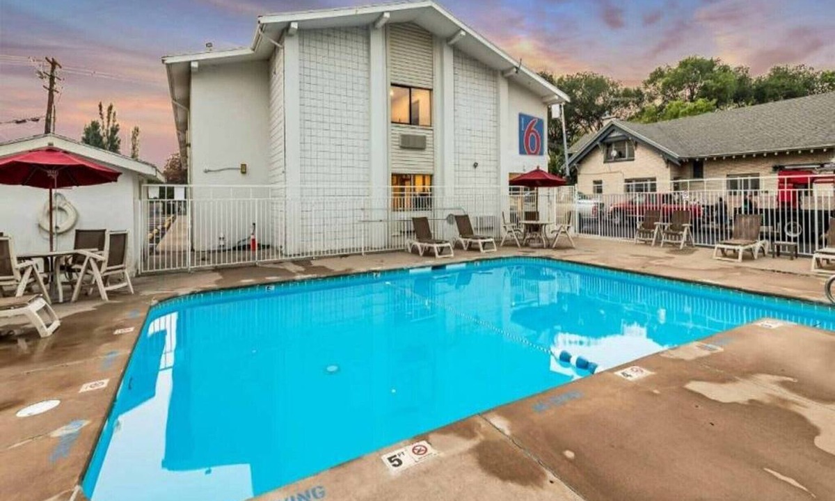 Ogden Apartment | 2 Full Beds | Non-Smoking, Micfridge