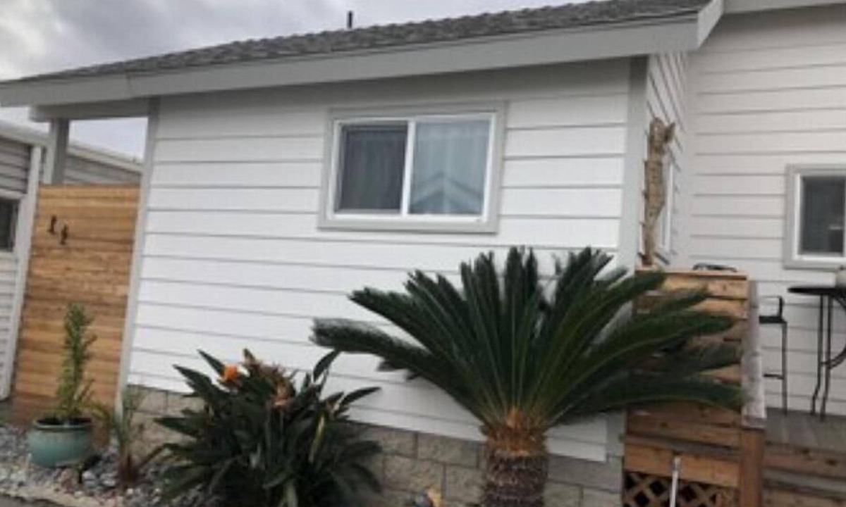 Leucadia House | 2 Minute Walk walk to beach