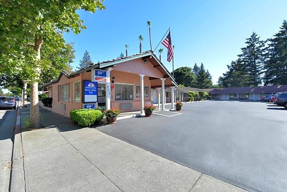 Palo Alto Hotel | 2-Star Hotel ∙ Americas Best Value Inn - Sky Ranch