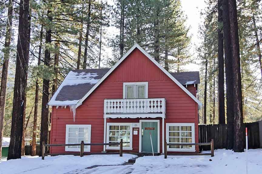 South Lake Tahoe Cabin | 214 m² Cabin ∙ 5 bedrooms ∙ 12 guests