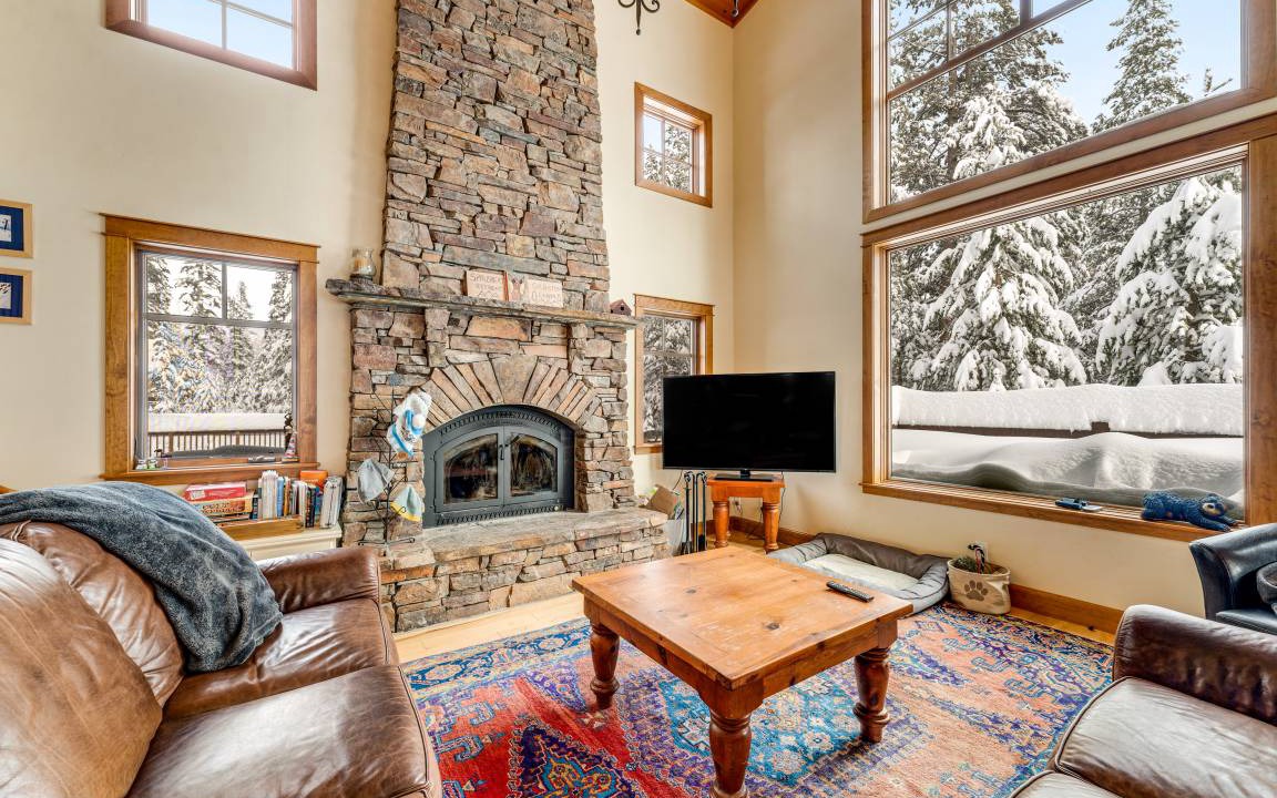 Serene Lakes Cabin | 232 m² Cabin ∙ 5 bedrooms ∙ 10 guests