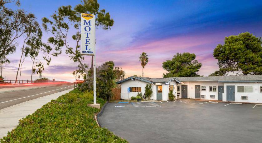 Carlsbad Village Hotel | 232 m² Hotel ∙ 127 guests
