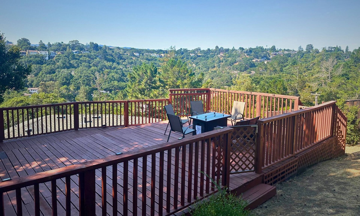 Belmont House | 2702 Monte Cresta Dr
