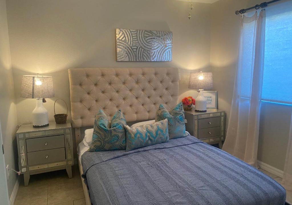 Santa Clarita House | 28234 Kenton Ln