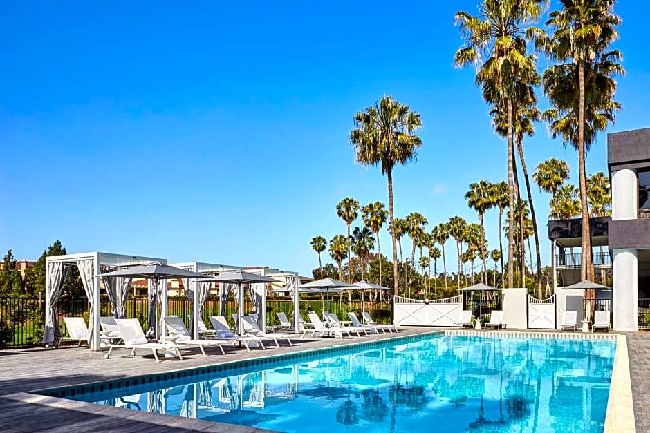 Manhattan Beach Hotel | 4-Star Hotel ∙ Westdrift Manhattan Beach, Autograph Collection