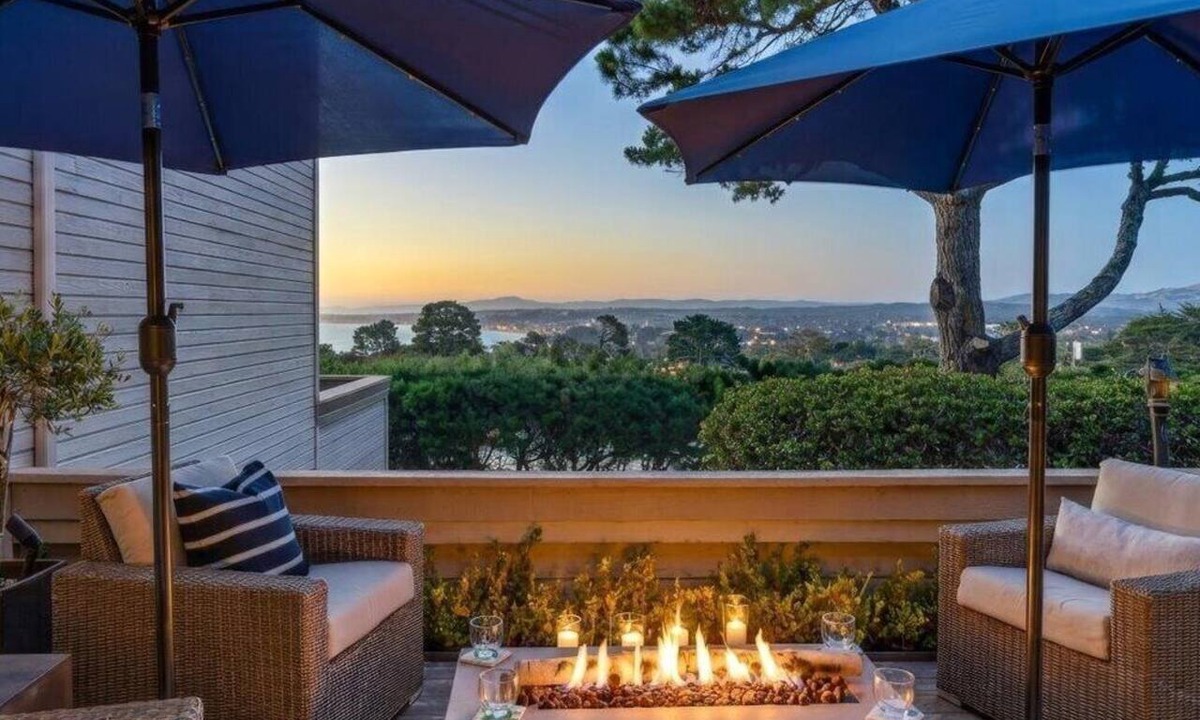 Monterey House | 4084 Shibui by the Bay - Skyline Forest Townhouse
