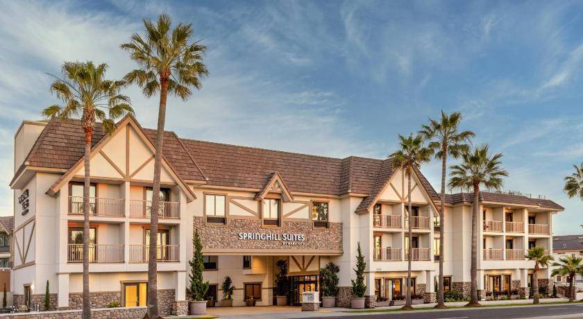 Carlsbad Village Hotel | 42 m² Hotel ∙ 127 guests