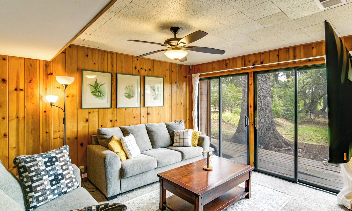 Oroville Cottage | 5 Mi to Lake Oroville: Huge Riverfront Home!