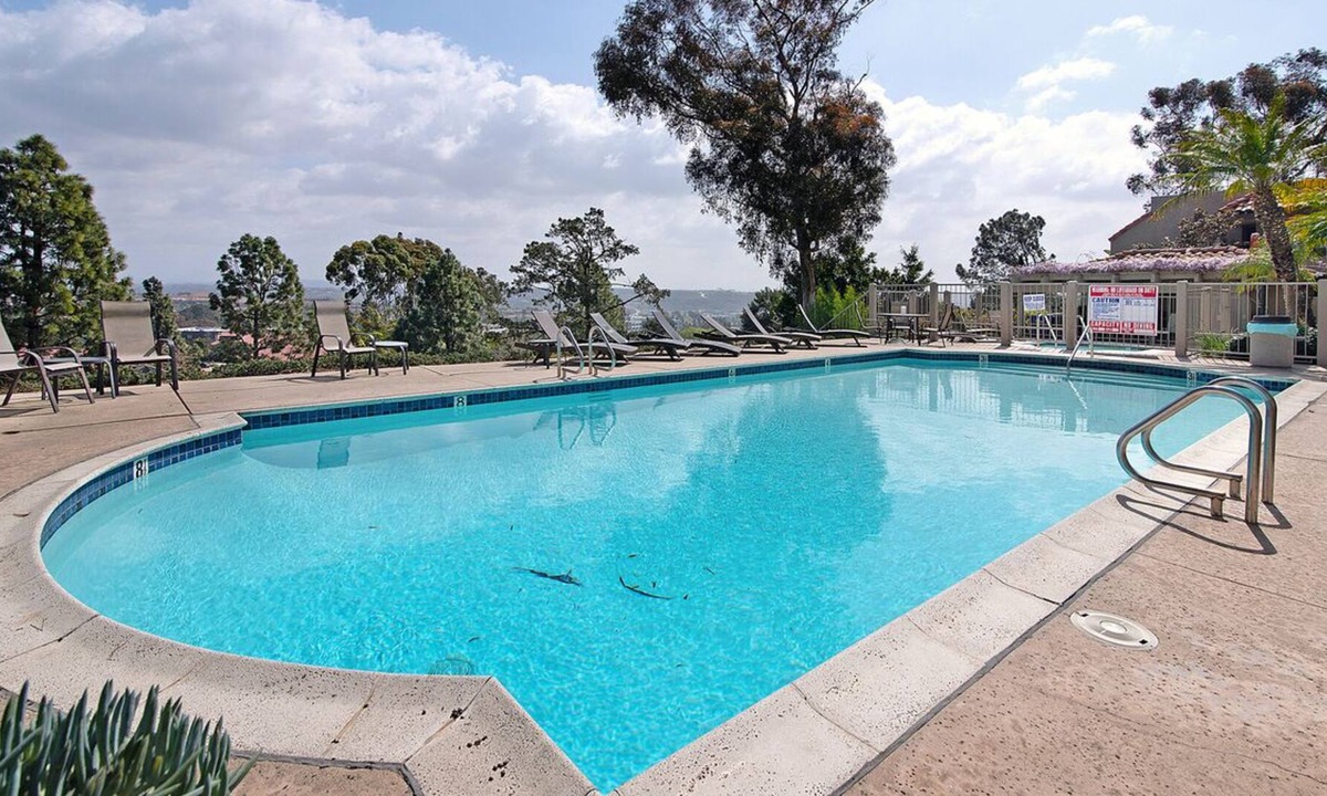 Del Mar Heights Condo | 5 Minutes to Del Mar Fairgrounds! Charming condo