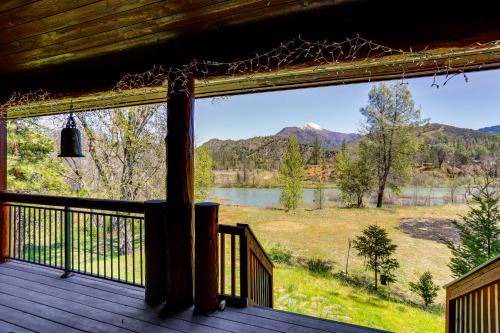 Junction City House | 557 m² House ∙ 5 bedrooms ∙ 12 guests