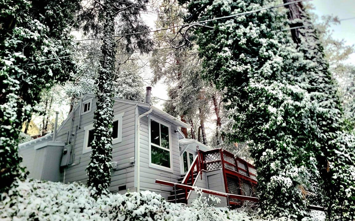 Crestline Cabin | 56 m² Cabin ∙ 2 bedrooms ∙ 4 guests