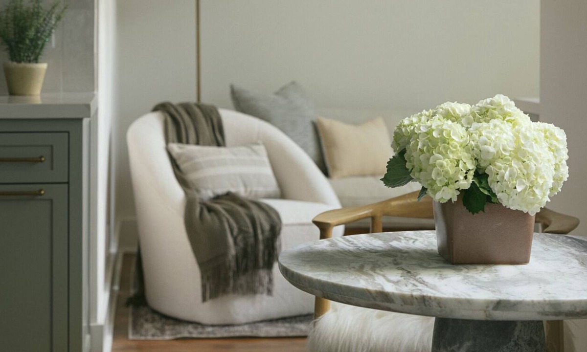 Upper East Apartment | Amazing Location, Patio & AC - The Park House (B)
