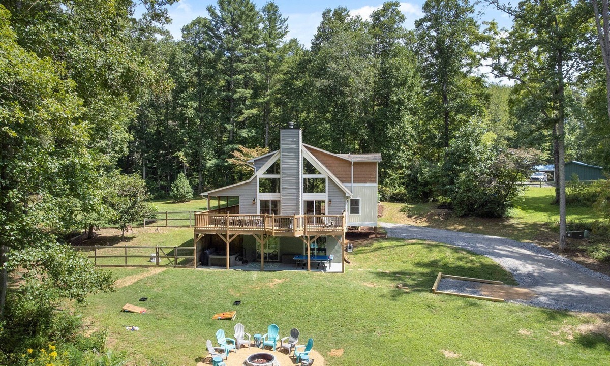 Fairview House | Asheville Area Retreat with Hot Tub, Games, and 3 Acres, with room for 10 guests