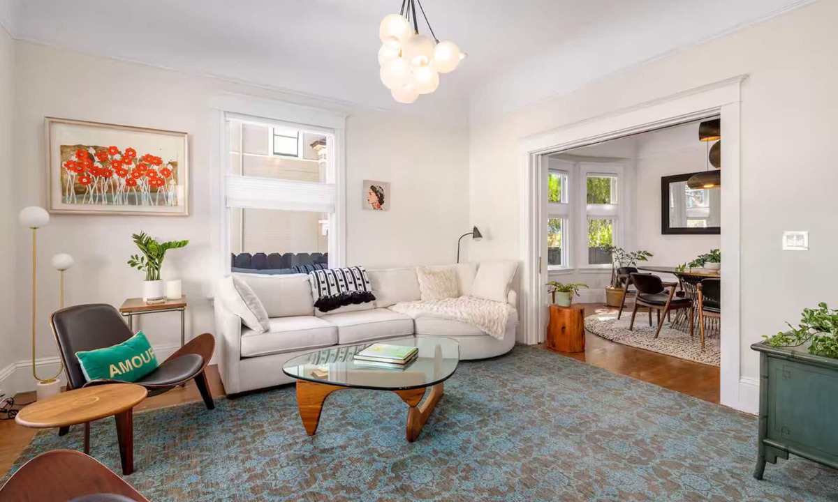 Centennial House | Backyard Bliss! 4-BR Stay w/Hot Tub, Redwood City
