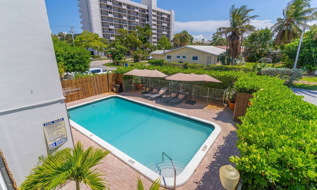 East Fort Lauderdale Apartment | Bayview Regency Apartments By Lowkl