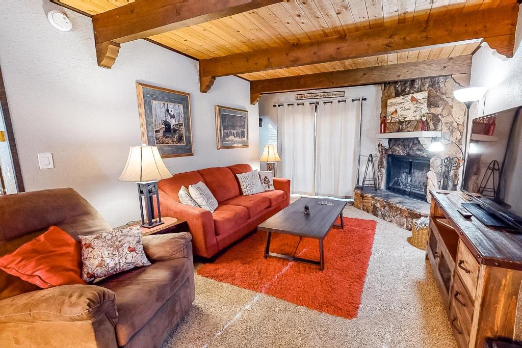 Moonridge House | Bear Mountain Manor