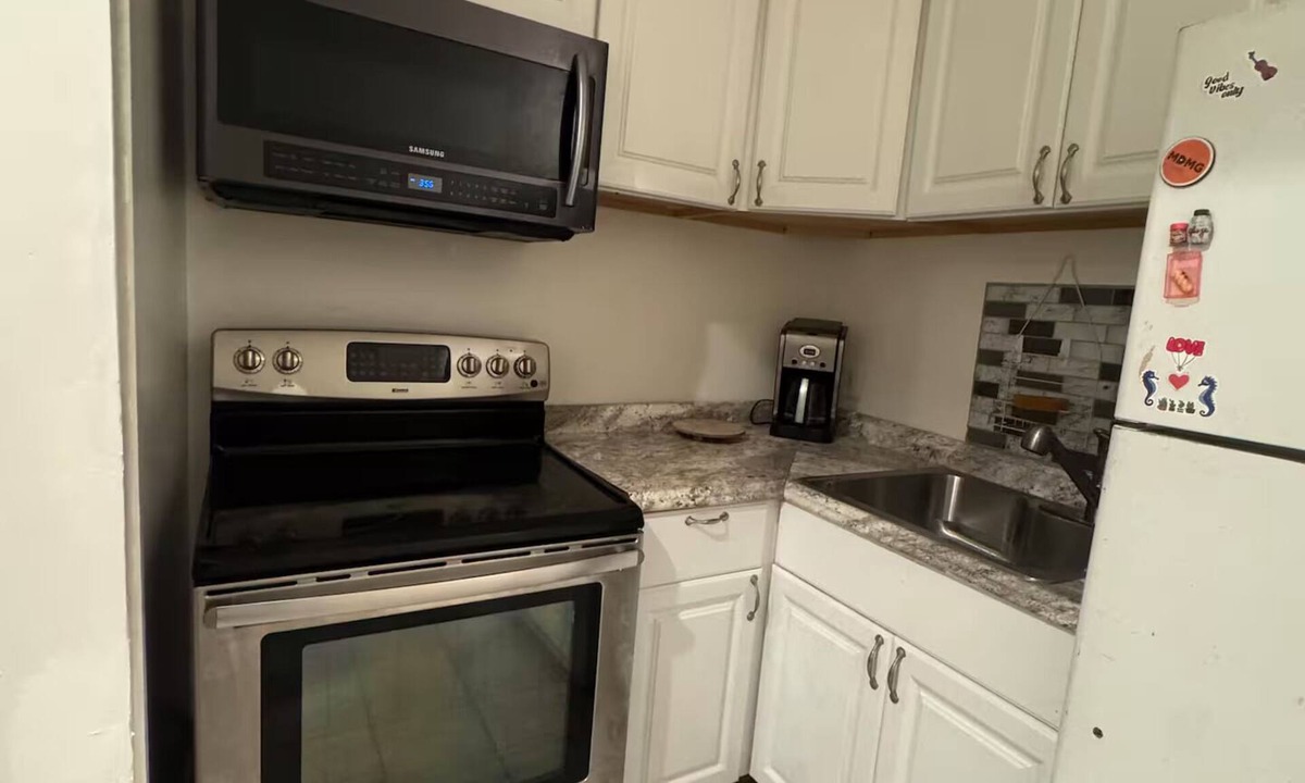 North Philadelphia West Apartment | Beautiful 1-bedroom apartment with AC in vibrant Philadelphia