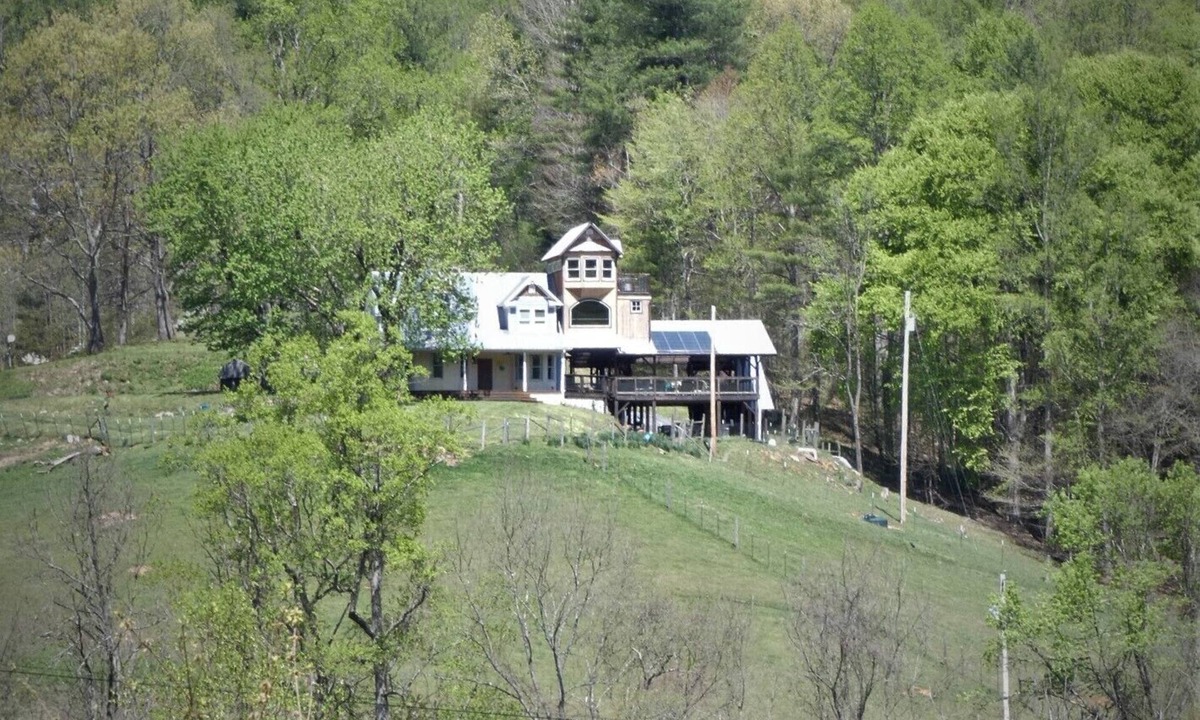 Marshall House | Blue Hill Farm in the heart of the Blue Ridge: