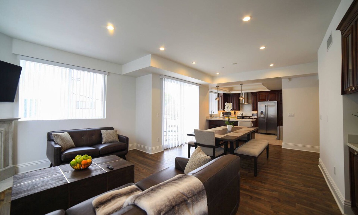 Beverly Hills | Pico - Robertson