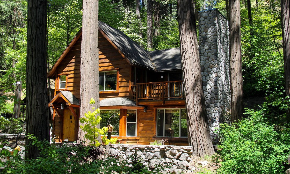 Lake Arrowhead Cottage | Burnt Mill Canyon Cottage, "Just for 2", Gorgeous - Romantic - Immaculate - A/C