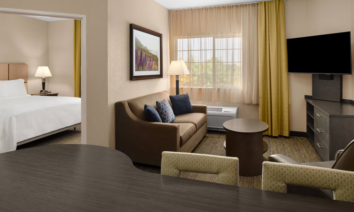 Turlock Hotel | Candlewood Suites Turlock by IHG