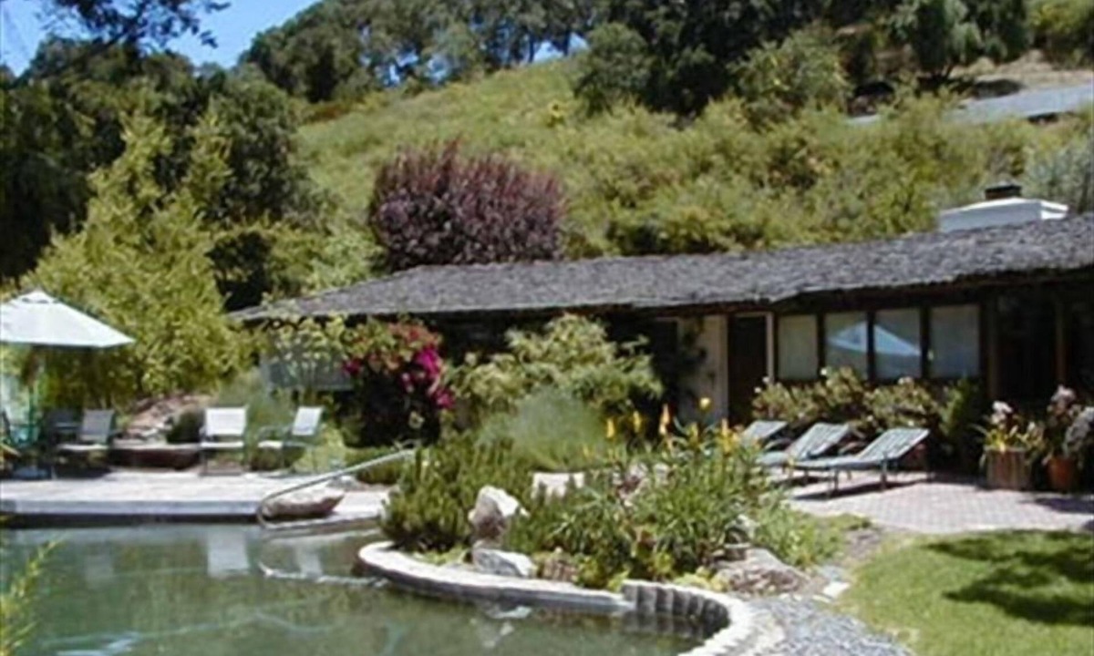 Carmel Valley House | Carmel Valley Peaceful & Serene Retreat with Pool & Hot Tub