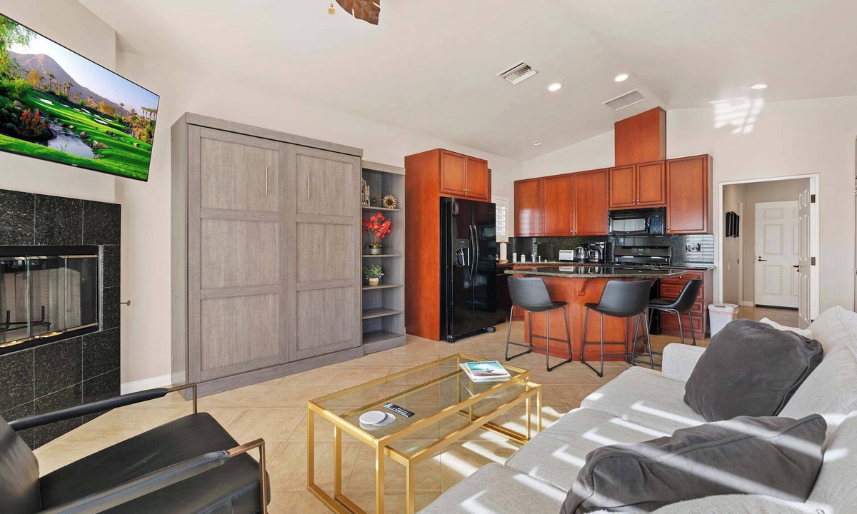 Coachella House | Casita 86177 – Sunny Stay for 4!