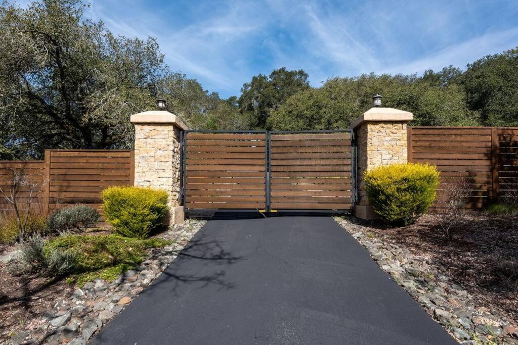 Healdsburg House | Chalk Hill Cottage - 1 BR w/ Sleeper Sofa