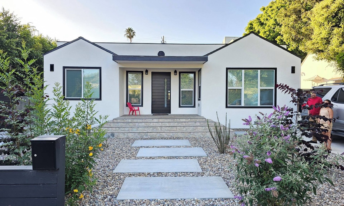 West Los Angeles House | Charming 2-bedroom house in peaceful neighborhood ✨️