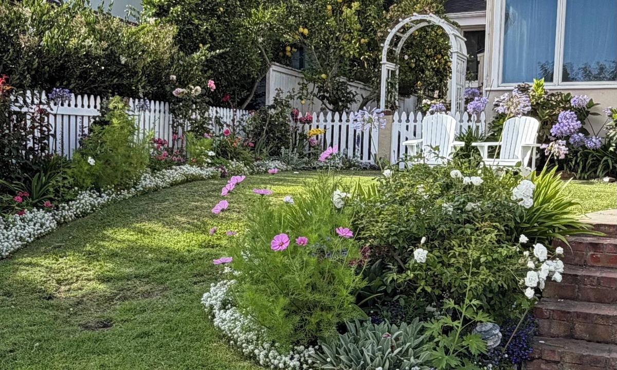 Redondo Beach House | Charming 3-bedroom house in amazing Hollywood Riviera section of Redondo Beach