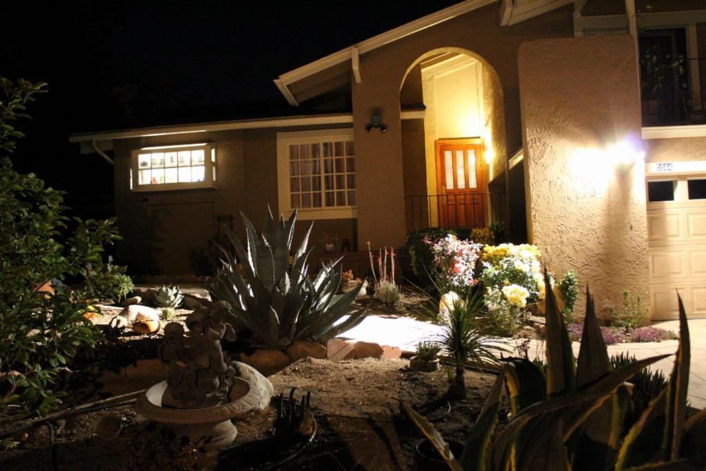 Agoura Hills House | Charming house in a cul-de-sac