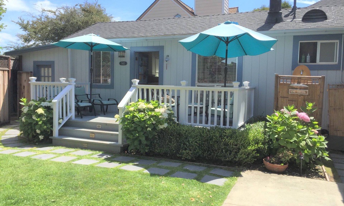 Eastside Santa Cruz Cottage | Charming & Private Santa Cruz Cottage 3 Blocks from the Beach