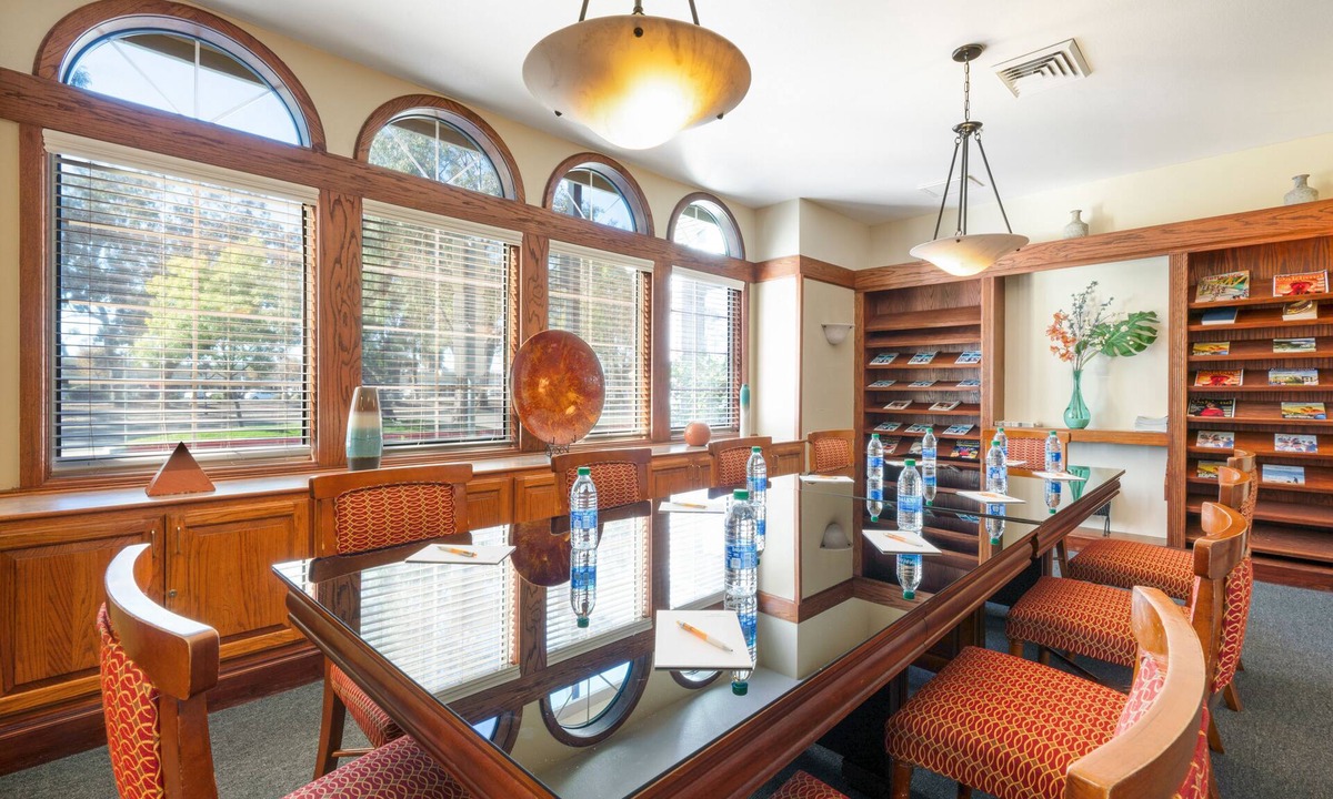 Newark Hotel | Chase Suite Hotel Newark-Fremont