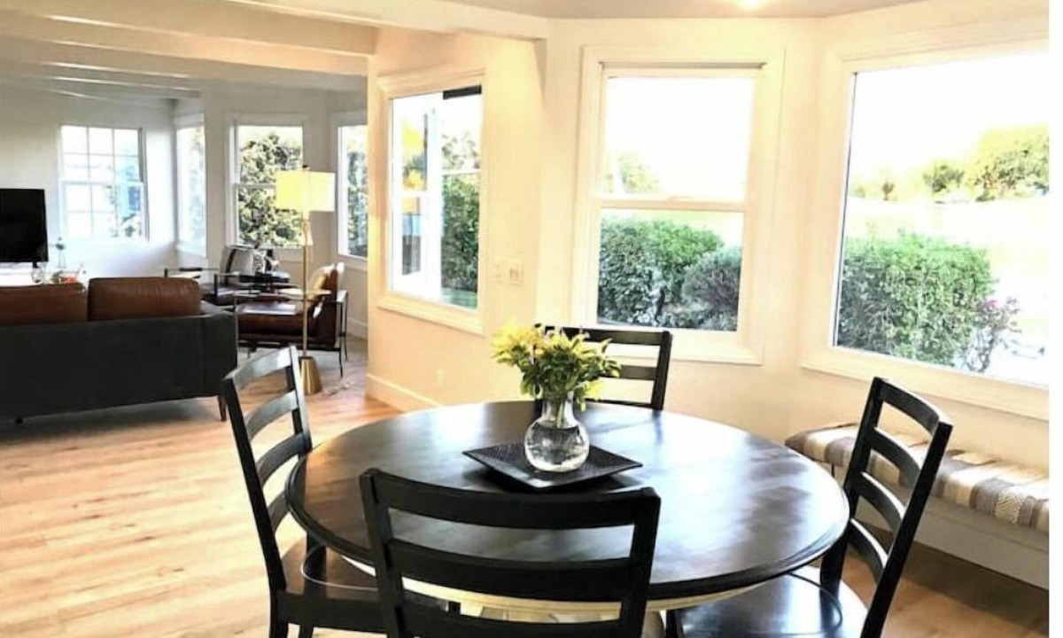 Lake San Marcos House | Cheerful 3 bedroom house right on the golf course.