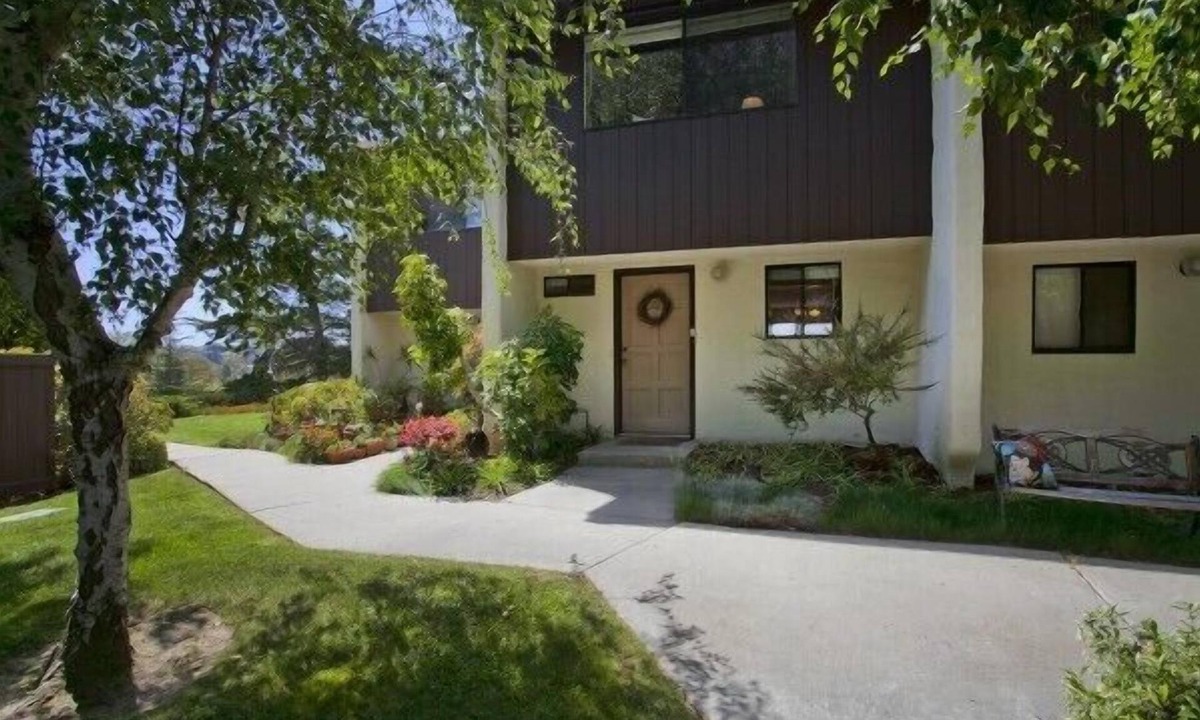 Alta Mesa Condo | CITY LIGHTS - STUNNING VIEW OF DOWNTOWN SANTA BARBARA