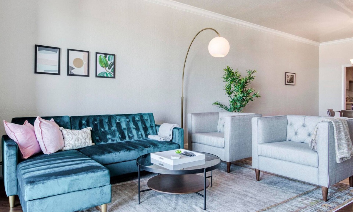 San Francisco Apartment | Clean Twin Peaks 2BR w/Patio, nr Groceries & Coffee, by Blueground