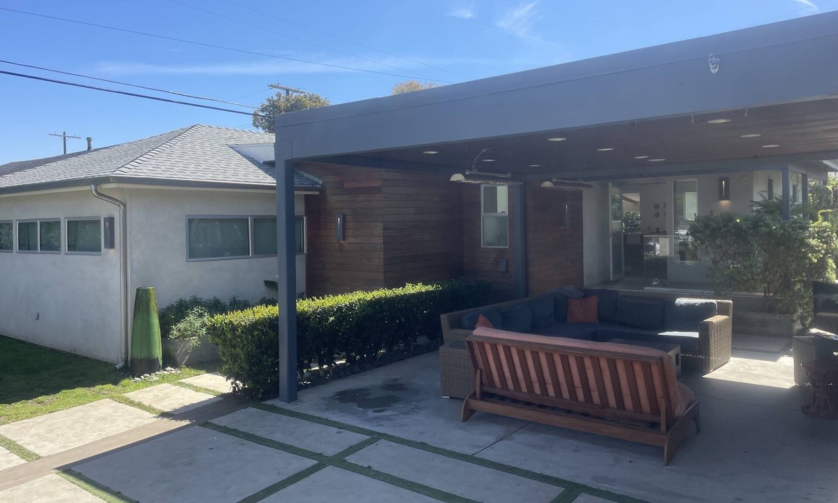 Mar Vista House | Coastal Living in Modern 3Bdrm Home Mar Vista / Santa Monica- 5 min to beach