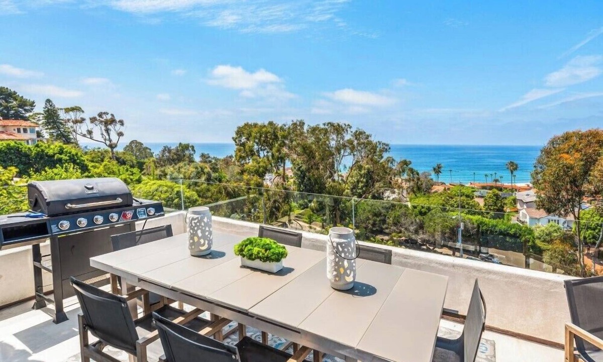 Country Club House | Coastal Lookout: 4BR Luxury Home w/Beautiful Patio & Jet Tub in La Jolla
