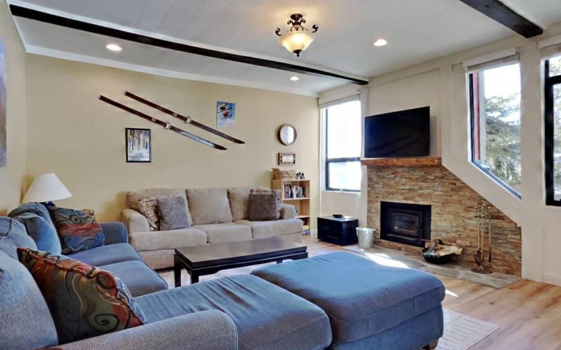 Mammoth Lakes Condo | Condo ∙ 2 bedrooms ∙ 6 guests