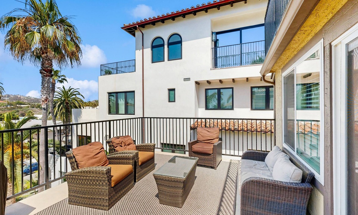 San Clemente Condo | Contemporary condo with outdoor living area - 2 blocks to beach access